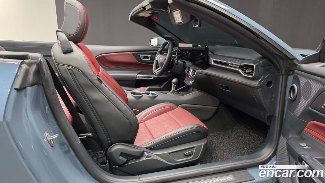 Ford Mustang 2.3 Ecoboost Premium Convertible, 2024