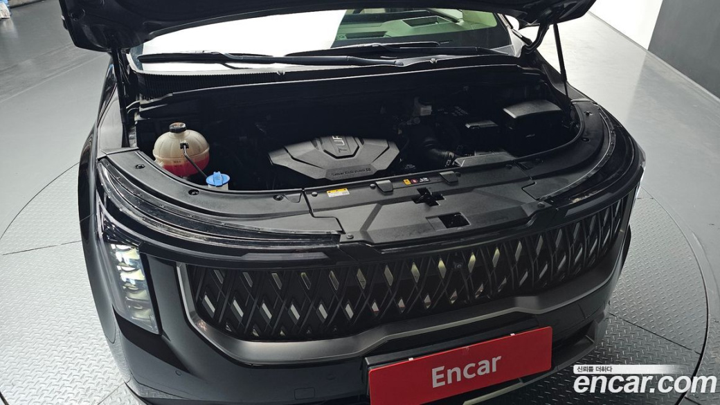 Kia Carnival 9-Seater Signature, 2024