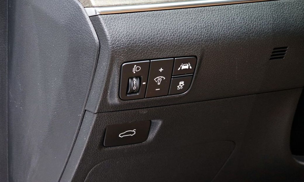 Kia K5 2.0, 2023