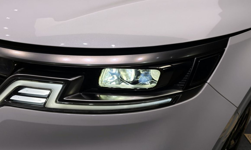 Kia Carnival 9-Seater Hi-Limousine(Special Vehicle), 2023