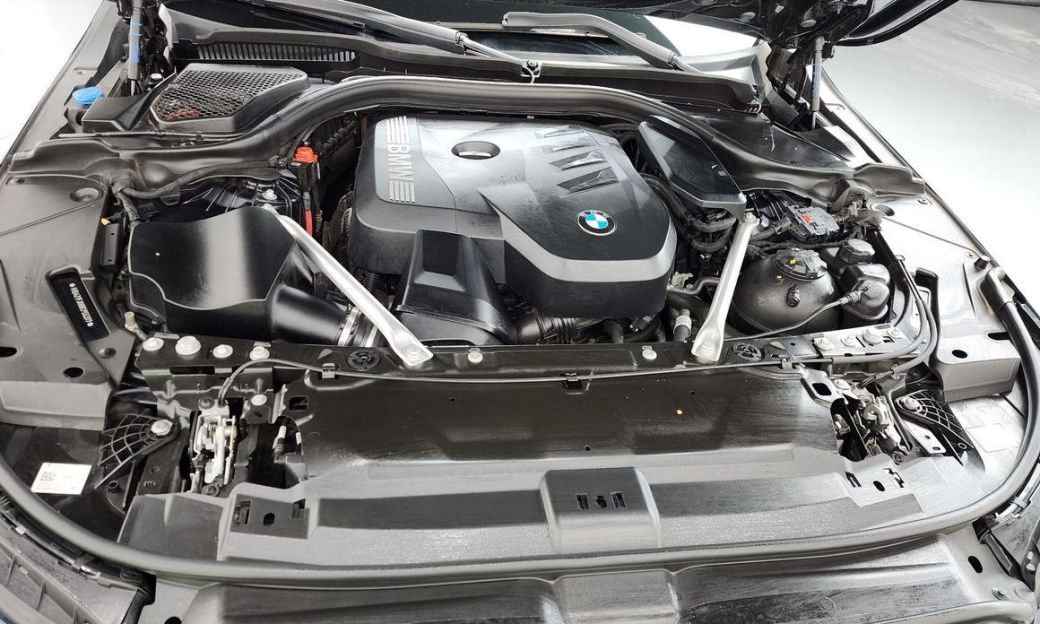 BMW 5-Series 520i M Sport, 2024
