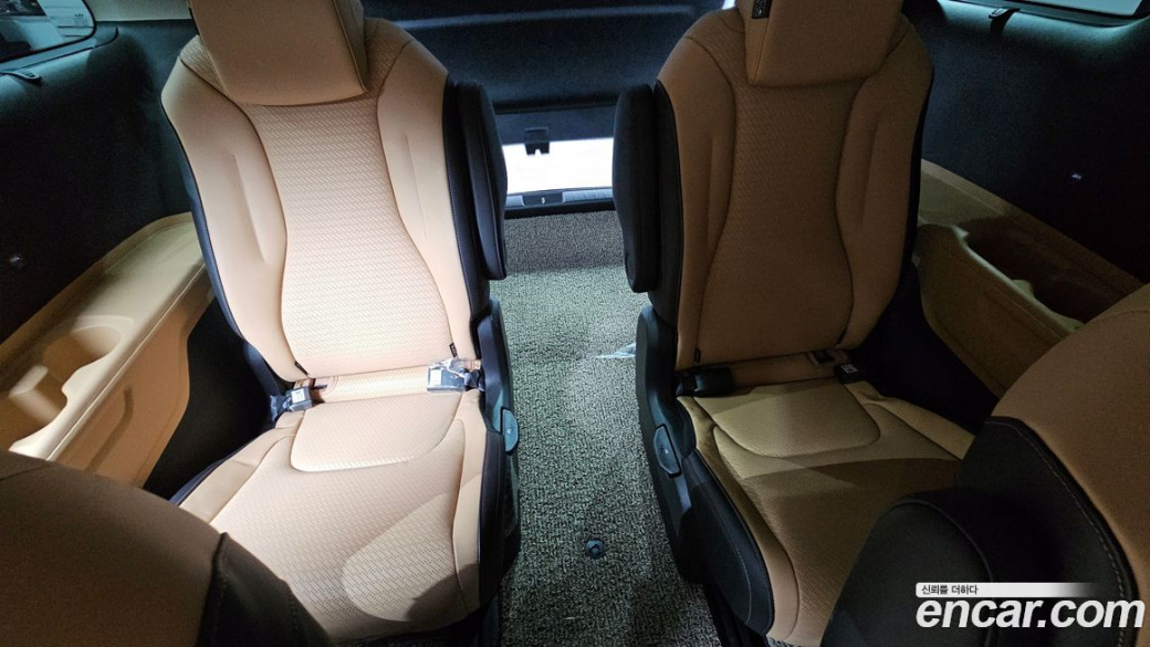 Kia Carnival 9-Seater Signature, 2022