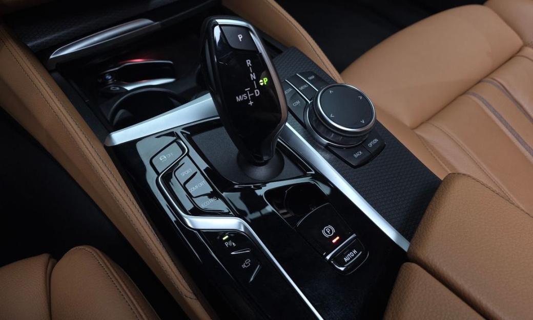 BMW 5-Series 520i M Sport, 2023