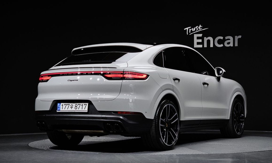 Porsche Cayenne 3.0 COUPE PLATINUM EDITION, 2022