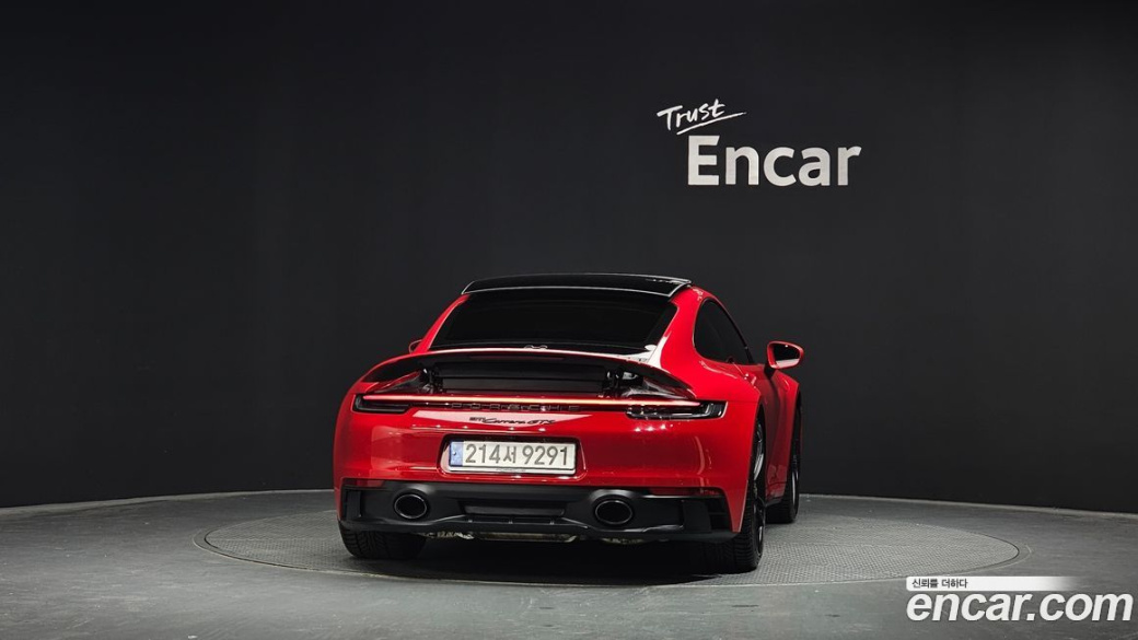 Porsche 911 Carrera GTS, 2022