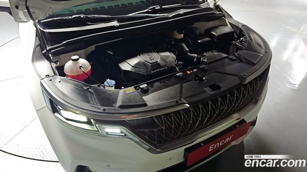 Kia Carnival 9-Seater Signature, 2023