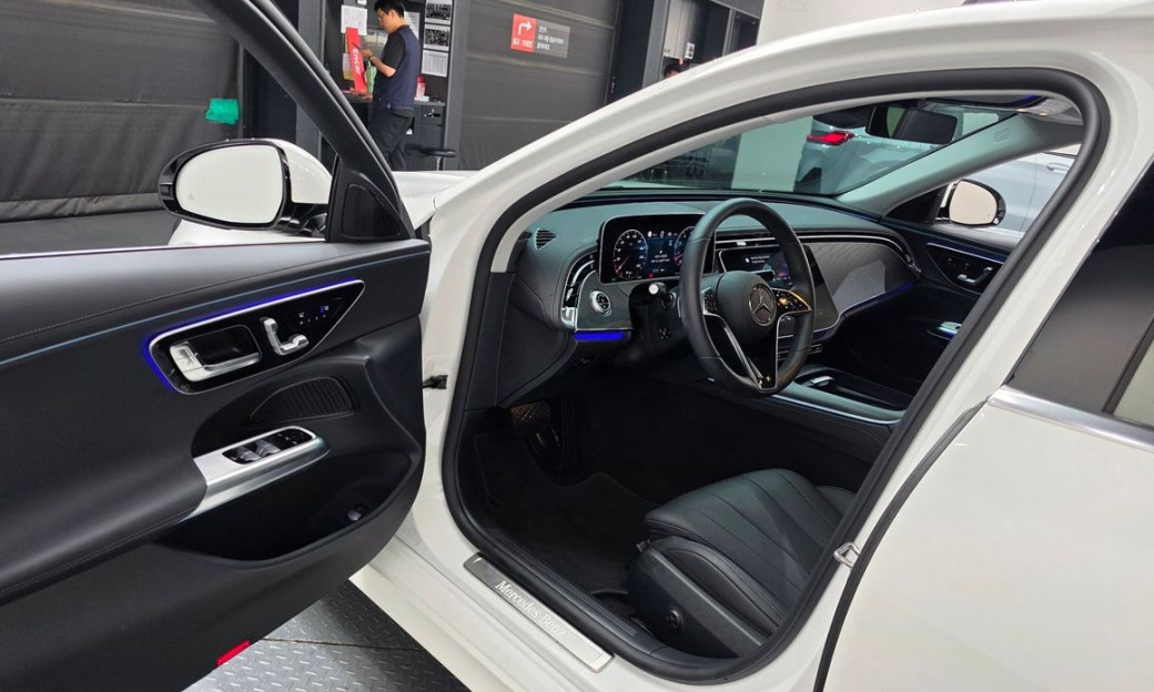 Mercedes-Benz E-Class E200 Avantgarde, 2025