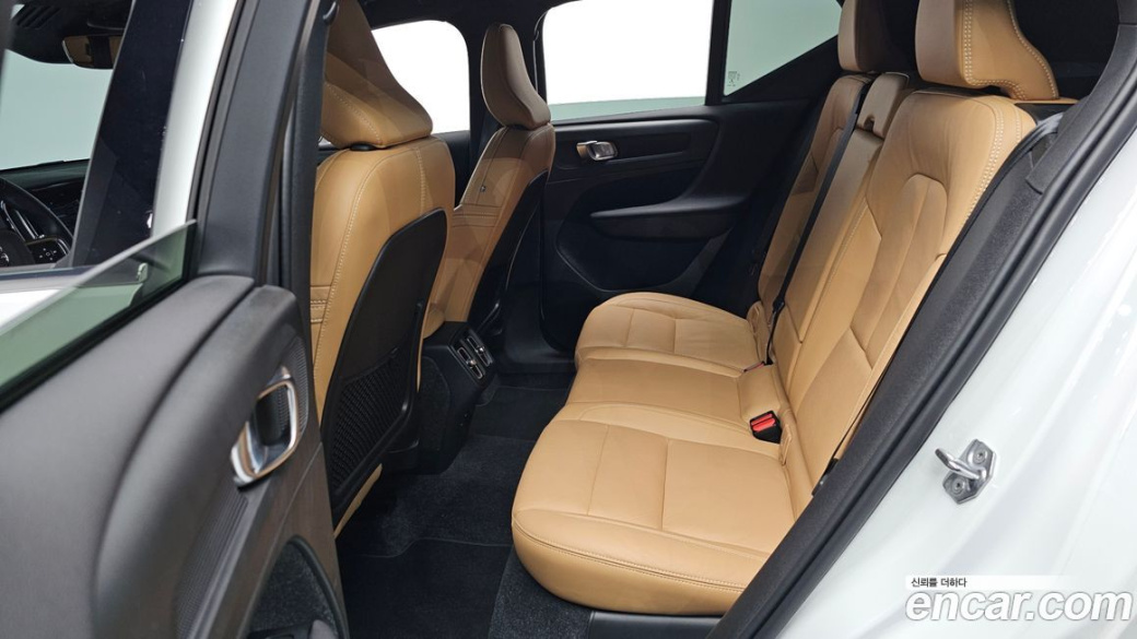 Volvo XC40 B4 Inscription, 2022