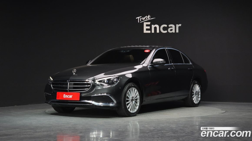 Mercedes-Benz E-Class E220d 4MATIC Exclusive, 2021