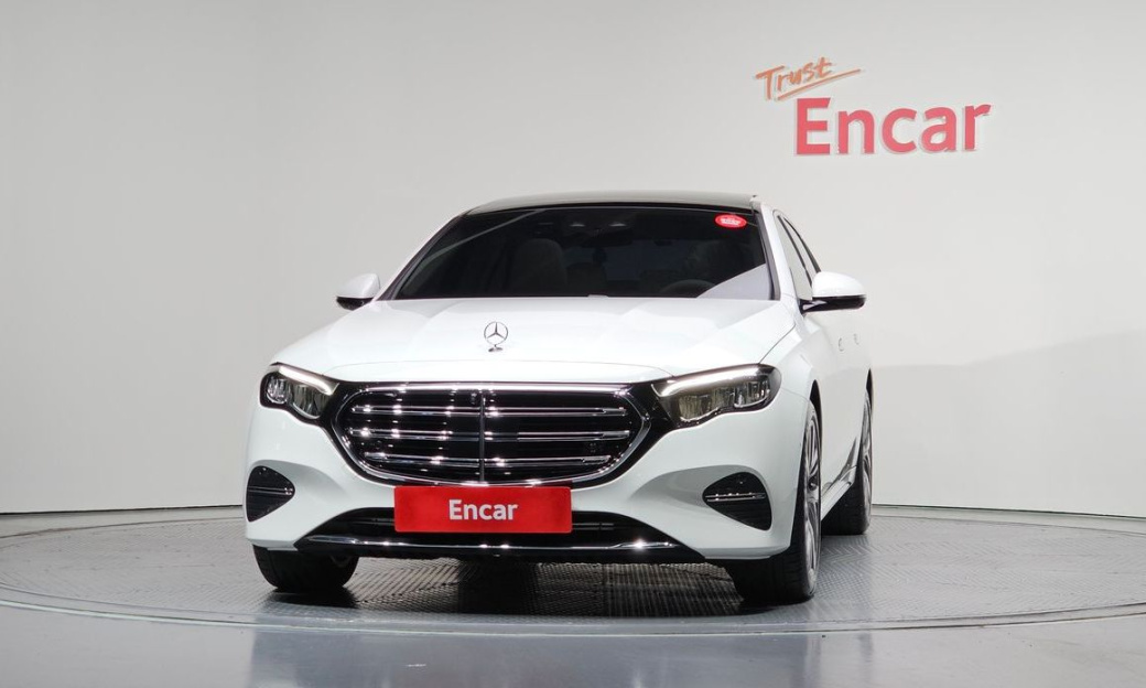 Mercedes-Benz E-Class E220d 4MATIC Exclusive, 2024