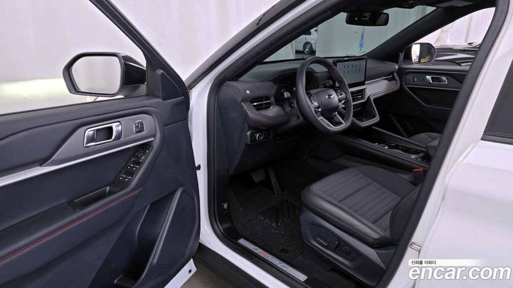Ford Explorer 2.3 ST-Line 4WD, 2025