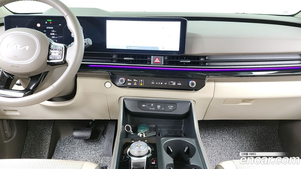 Kia Carnival 9-Seater Signature, 2025