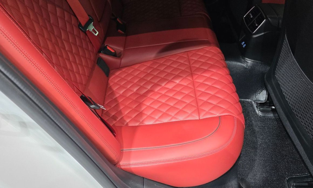 Genesis G70 Gasoline 2.5T 2WD, 2024