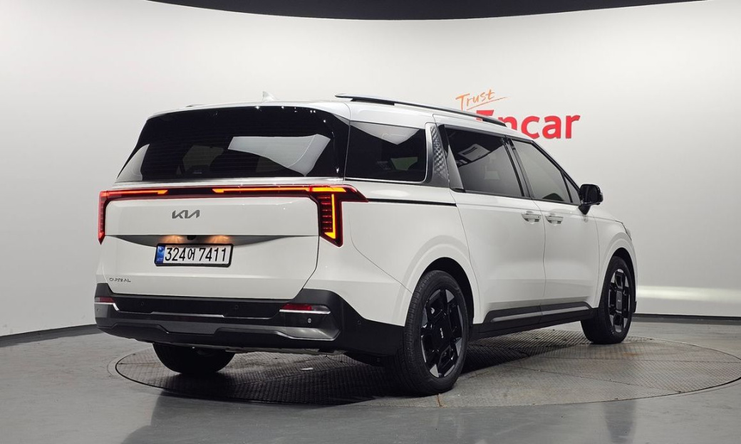 Kia Carnival 9-Seater Noblesse, 2024
