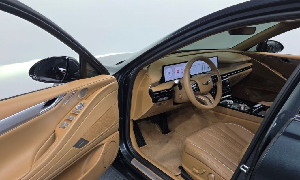 Genesis G80 Gasoline 2.5 Turbo AWD, 2025
