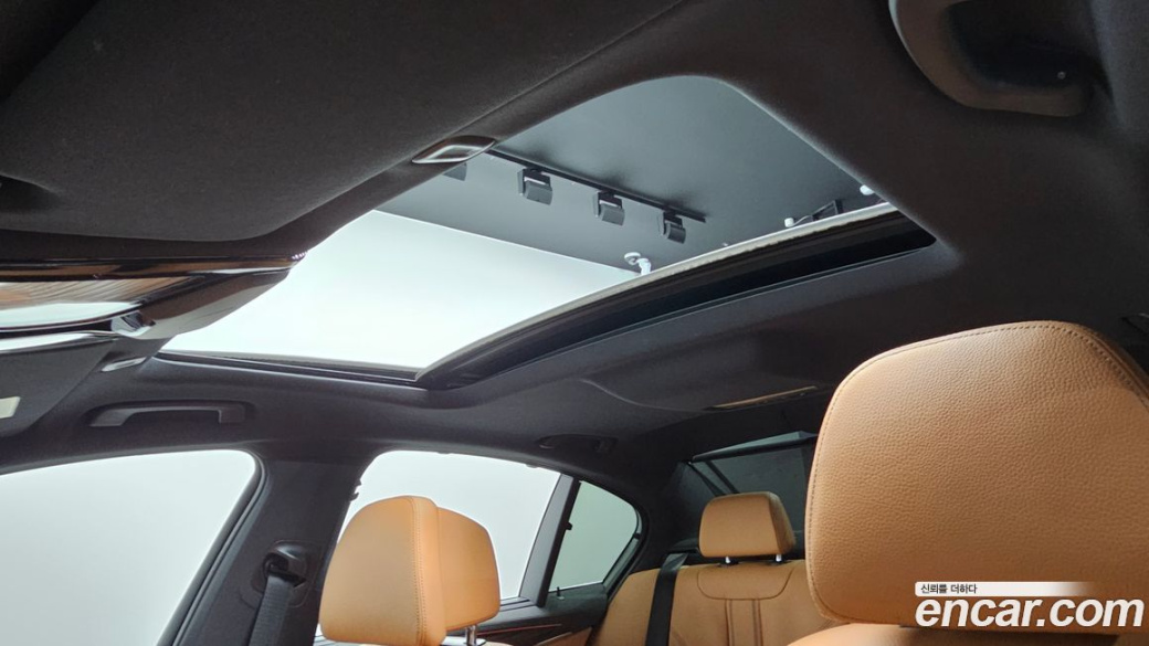 BMW 5-Series 520i M Sport, 2022
