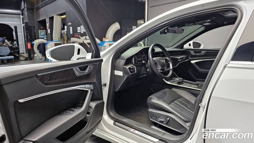 Audi A6 45 TFSI Premium, 2022