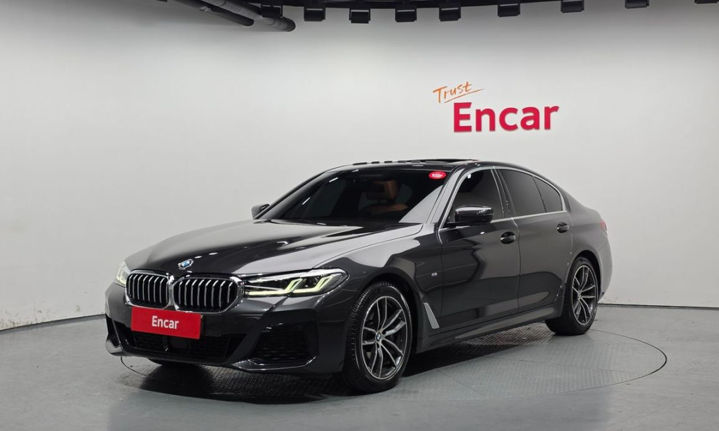 BMW 5-Series 520i M Sport, 2022