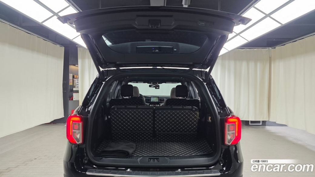 Ford Explorer 3.0 Platinum 4WD, 2022