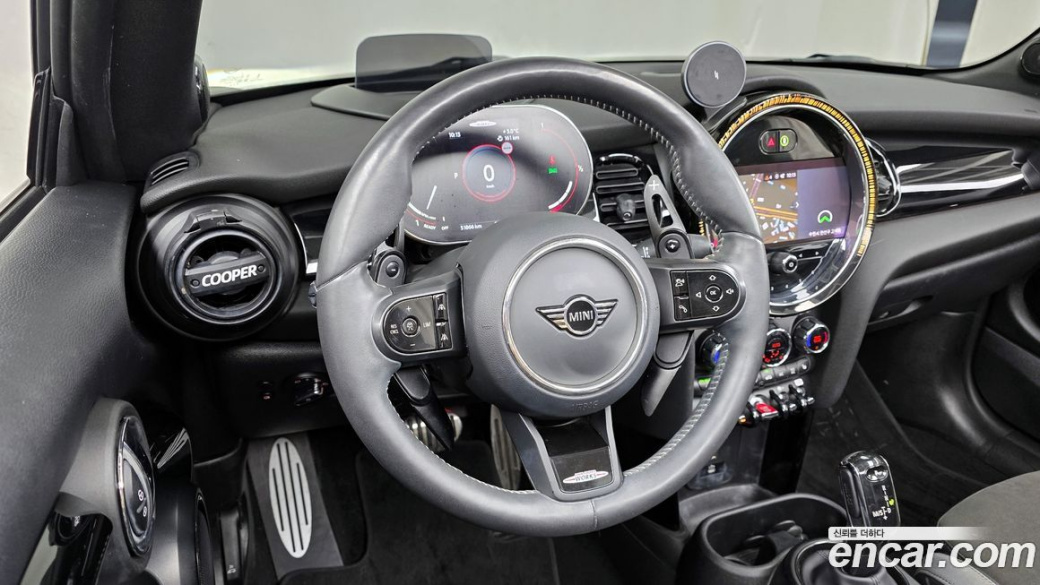 Mini Cooper Convertible JCW, 2024