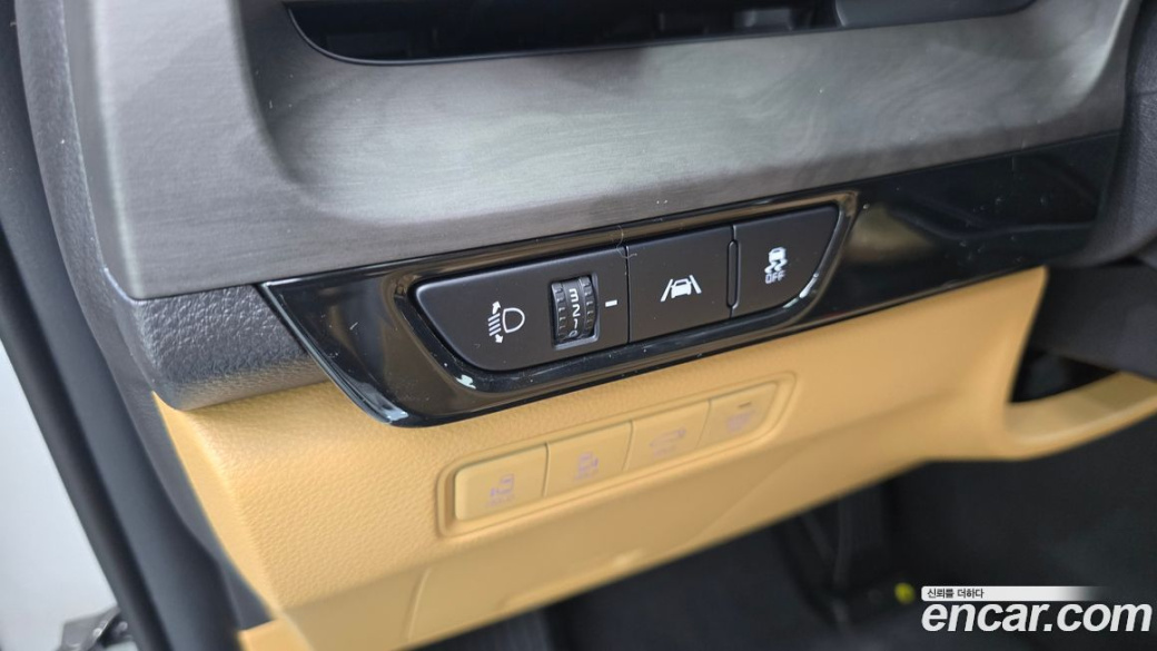 Kia Carnival 9-Seater Noblesse, 2023