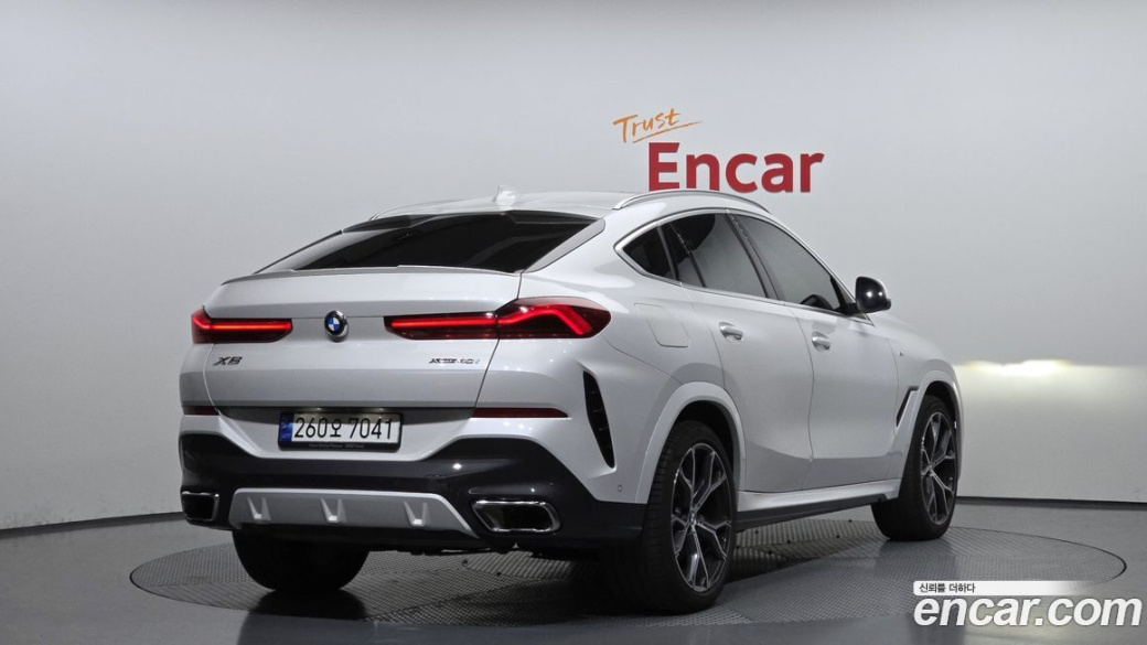 BMW X6 xDrive40i M Sport, 2023