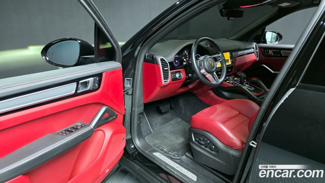 Porsche Cayenne 3.0 PLATINUM EDITION, 2023