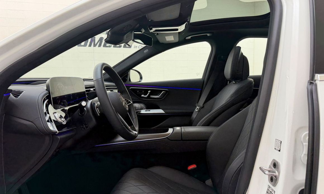 Mercedes-Benz E-Class E450 4MATIC Exclusive, 2025