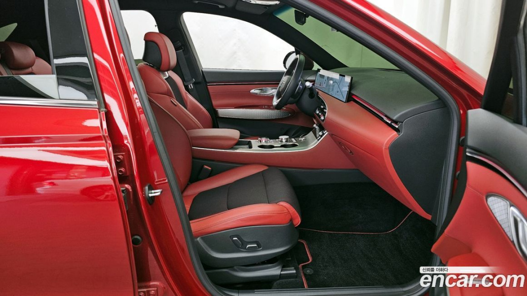 Genesis GV70 2.5T Gasoline 2WD, 2025