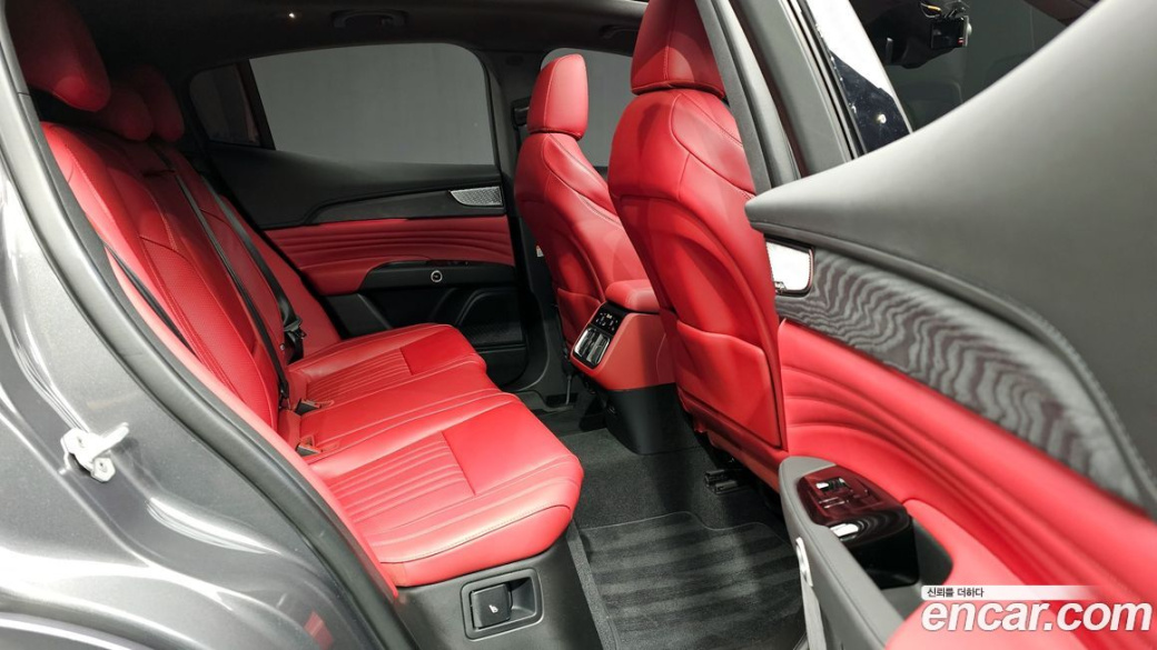 Maserati Grecale 2.0 AWD GT, 2023