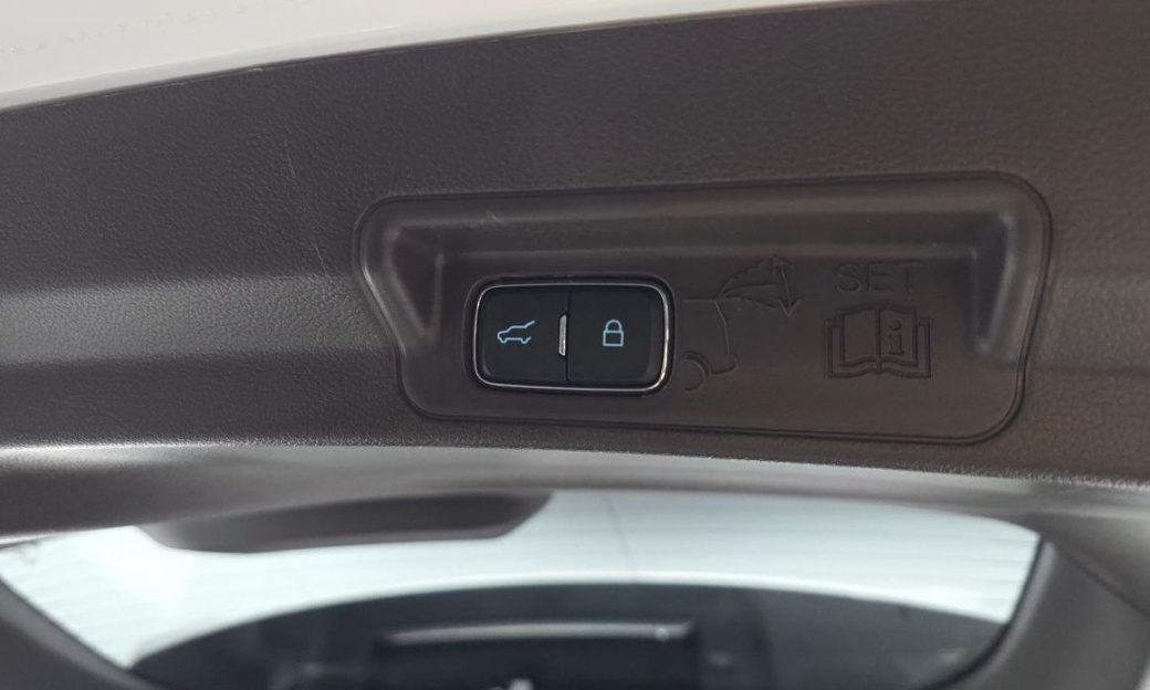Ford Explorer 3.0 Platinum 4WD, 2022