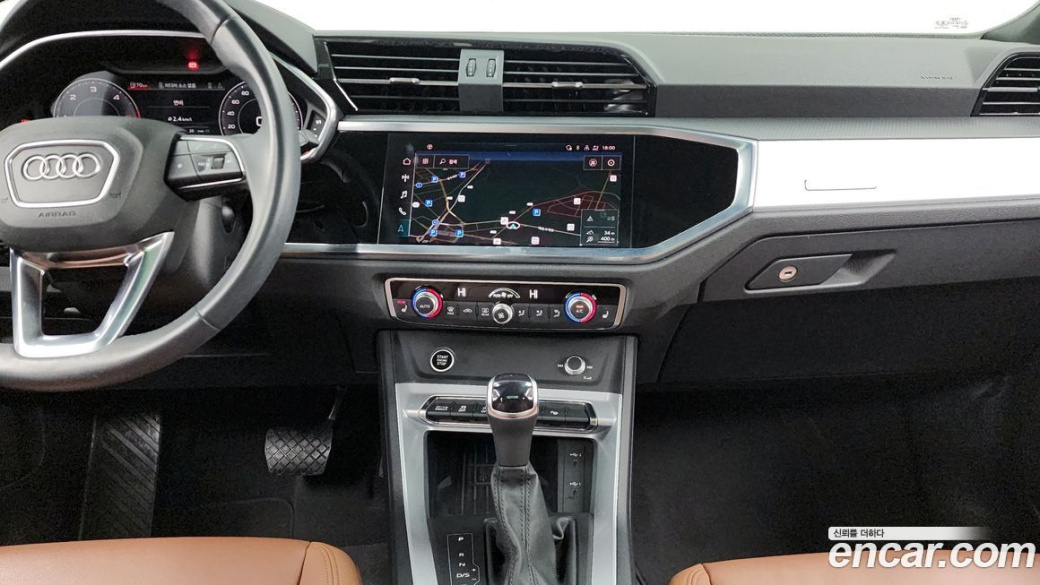 Audi Q3 35 TDI Premium, 2022