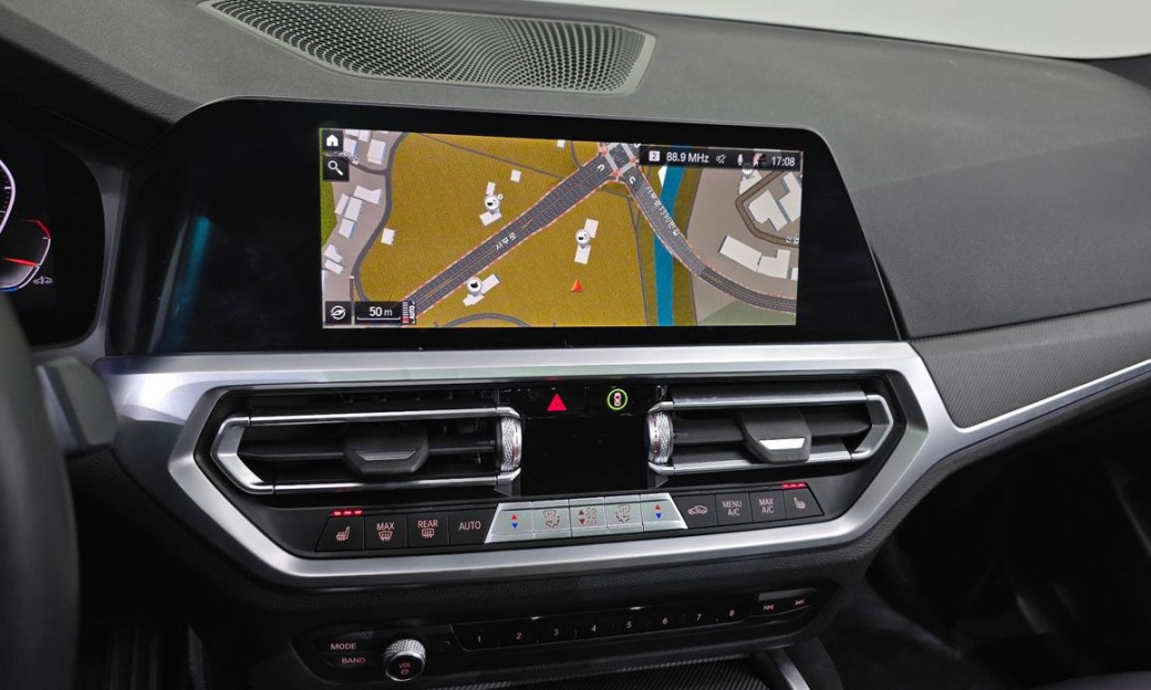BMW 3-Series 320i M Sport, 2022