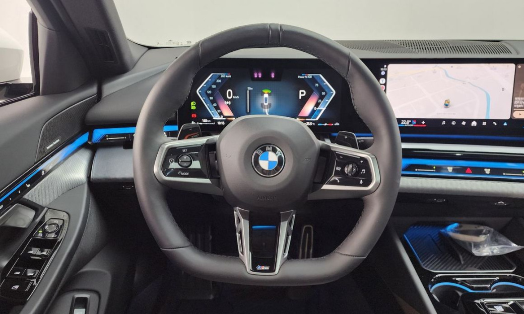 BMW 5-Series 520i M Sport, 2025
