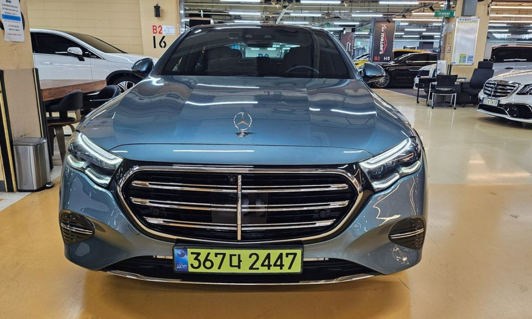 Mercedes-Benz E-Class E300 4MATIC Exclusive, 2024