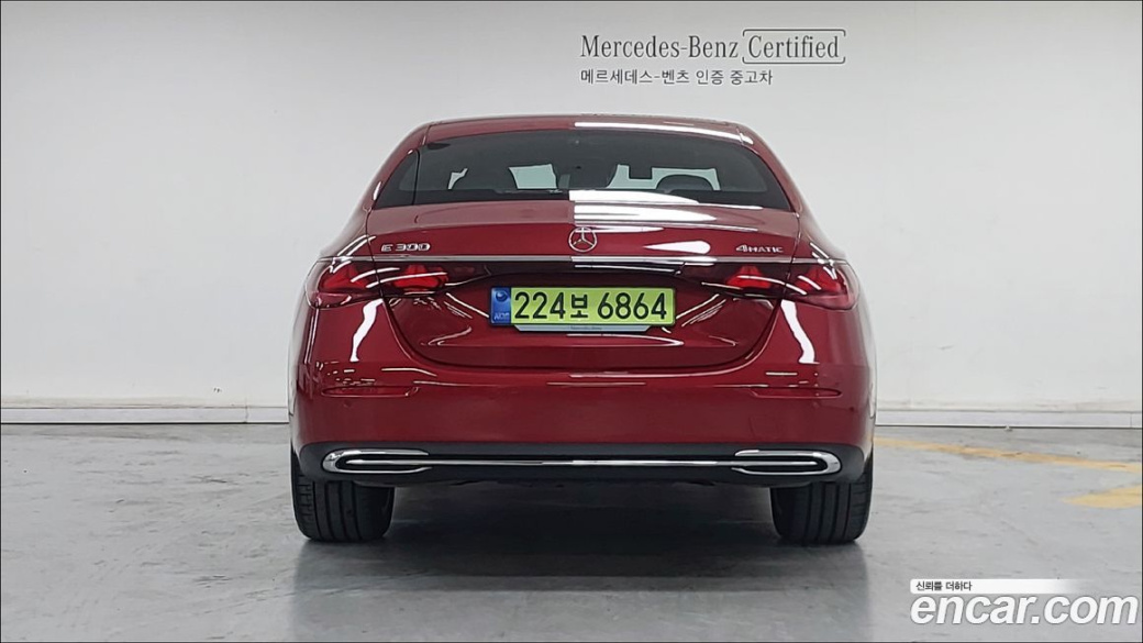 Mercedes-Benz E-Class E300 4MATIC Exclusive, 2025