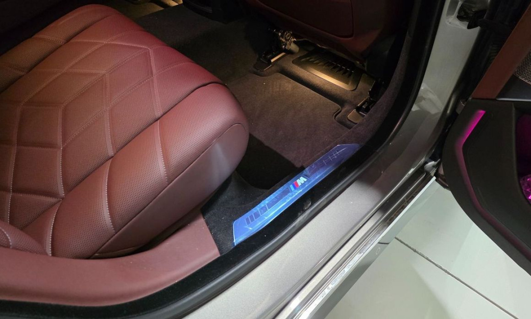 BMW 7-Series 740d xDrive M Sport, 2025