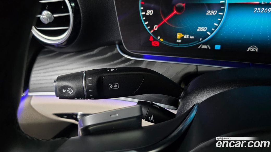 Mercedes-Benz E-Class E250 AMG Line, 2023
