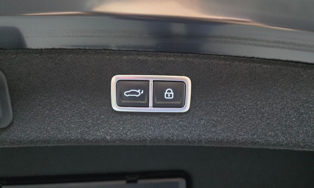 Genesis G80 Gasoline 2.5 Turbo AWD, 2025