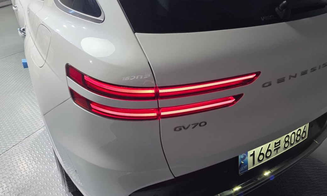 Genesis GV70 2.5T Gasoline AWD, 2025