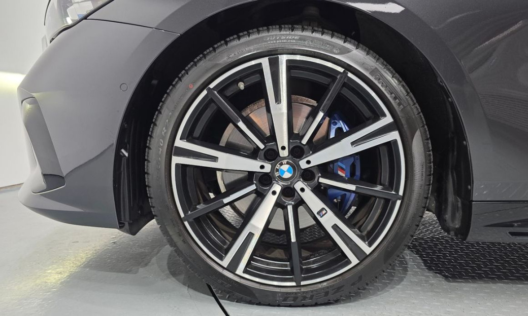 BMW 5-Series 530i xDrive M Sport, 2024