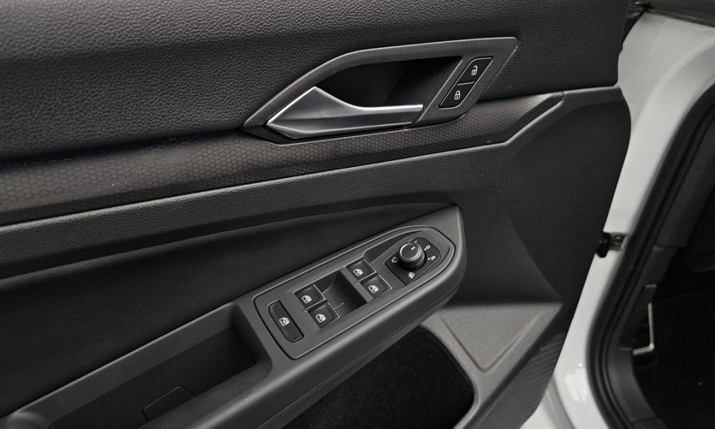 Volkswagen Golf 2.0 GTI, 2024