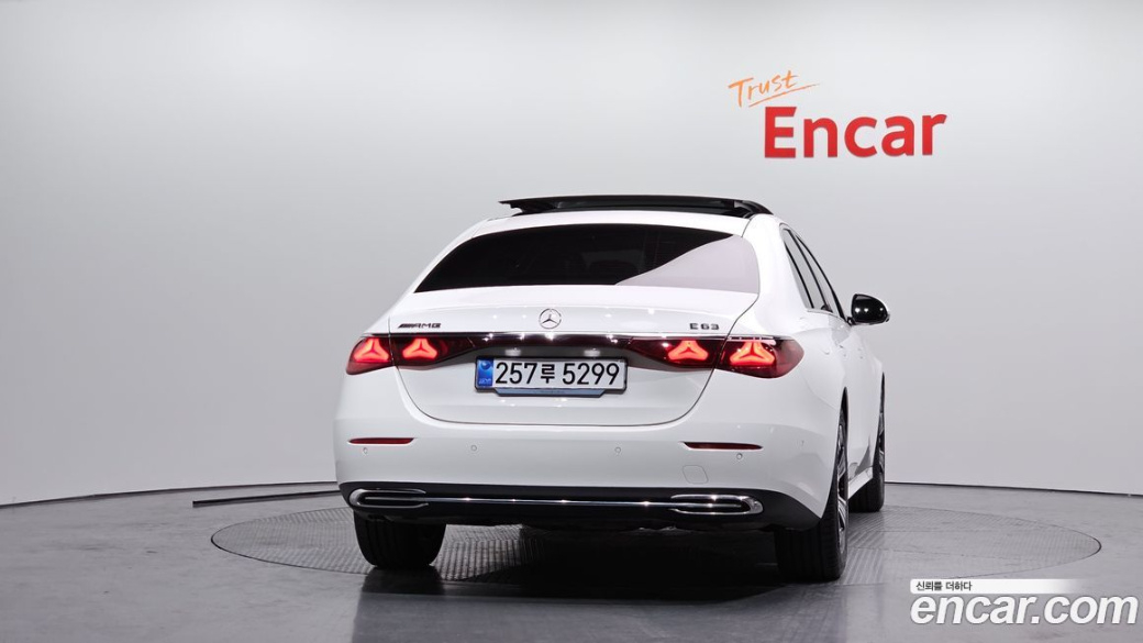 Mercedes-Benz E-Class E200 Avantgarde, 2025