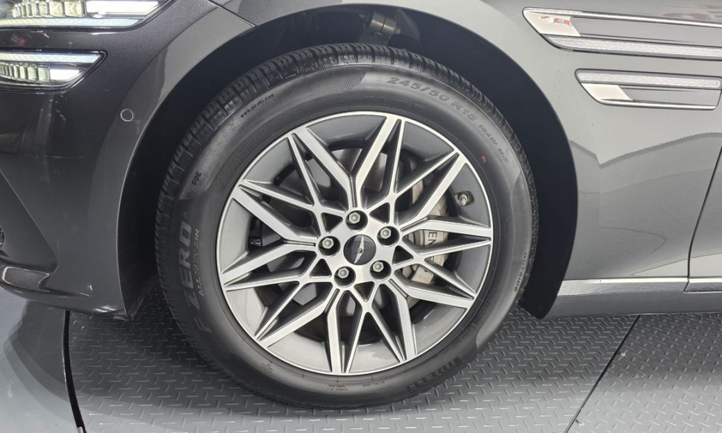 Genesis G80 Gasoline 2.5 Turbo AWD, 2025