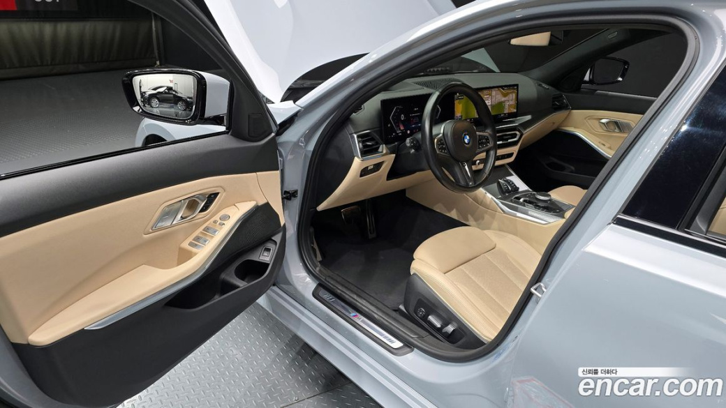 BMW 3-Series 320i M Sport, 2023