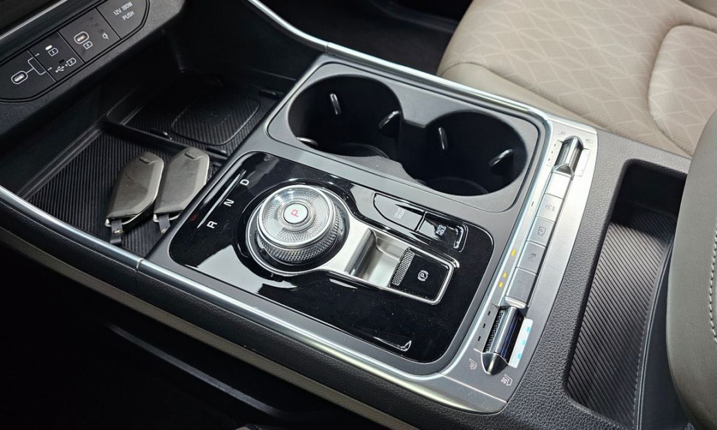 Kia Carnival 9-Seater Noblesse, 2025