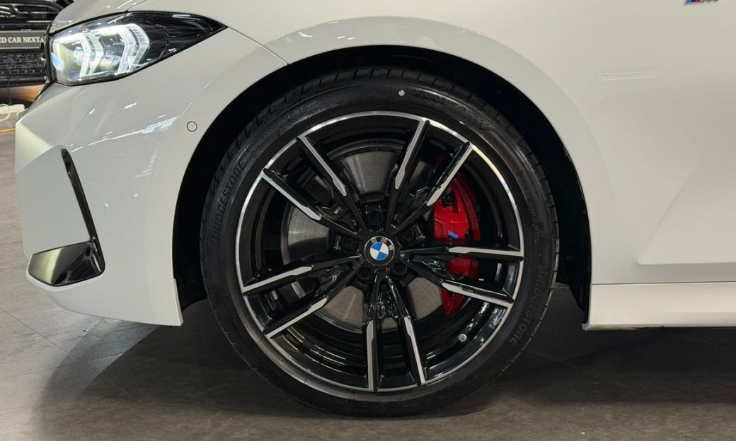BMW 3-Series M340i Pro, 2025
