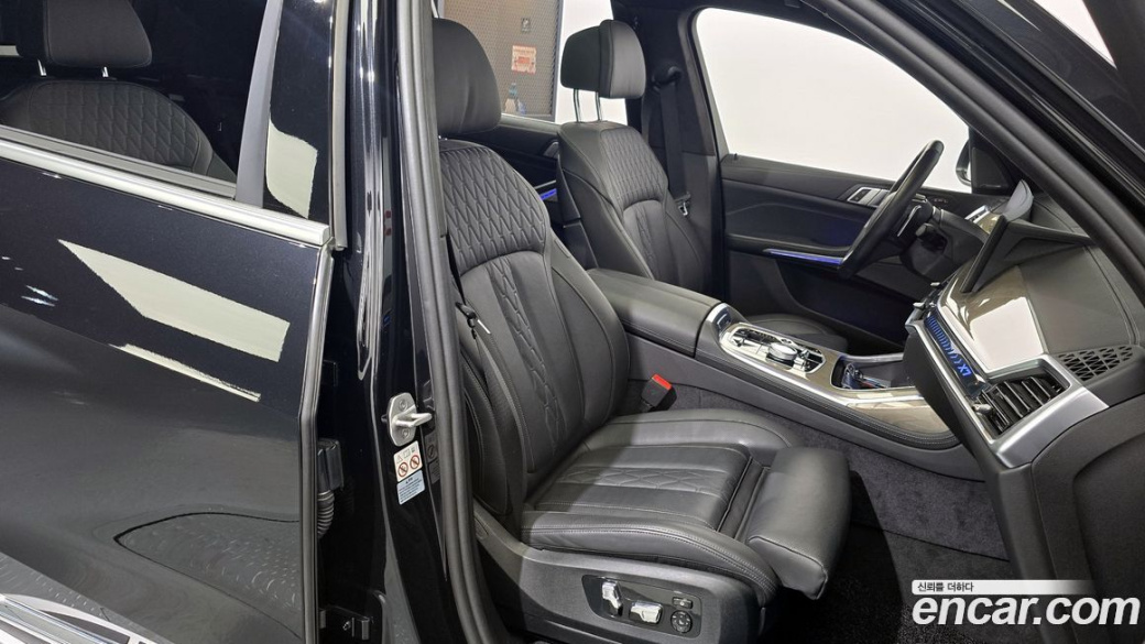 BMW X7 xDrive 40d Design Pure Excellence 6-Seater, 2024