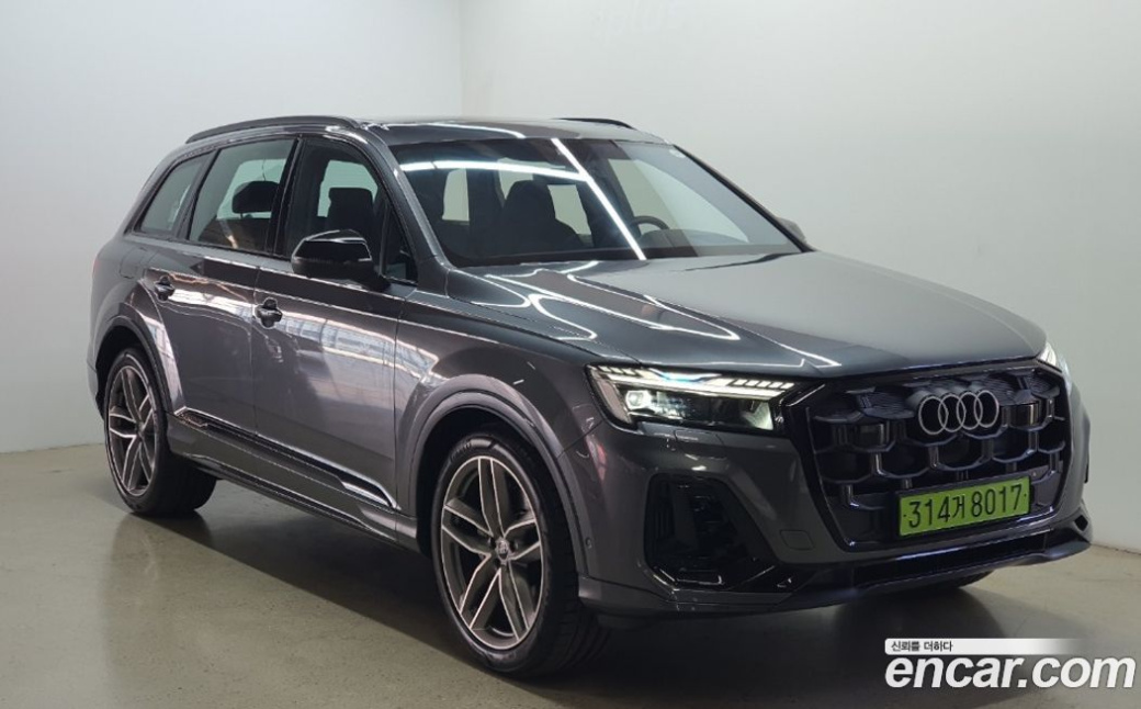 Audi Q7 55 TFSI Quattro Premium, 2025