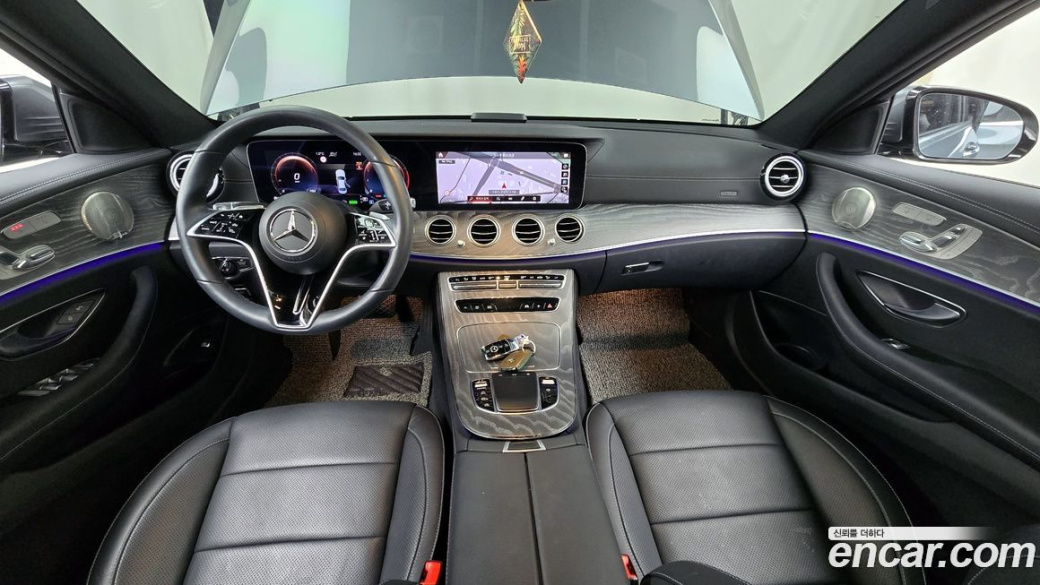 Mercedes-Benz E-Class E350 4MATIC Exclusive, 2023